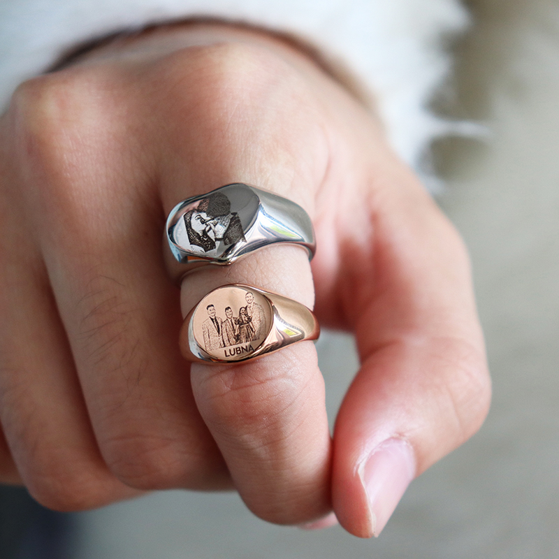 Custom Engraved Picture Logo N - Initial Ring Custom recension och pris